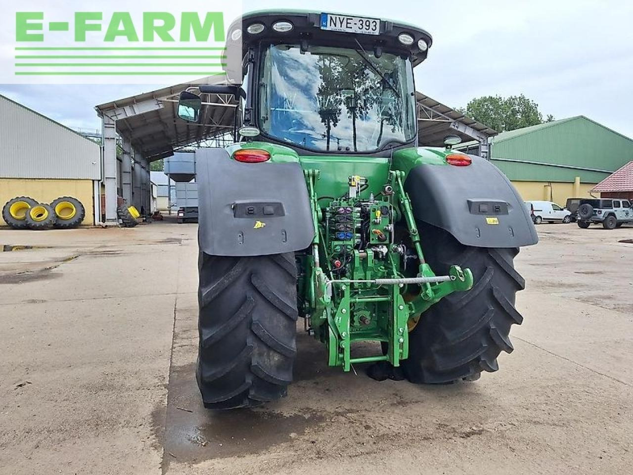 John Deere 8245R - Трактор: фото 4 John Deere 8245R - Трактор: фото 4