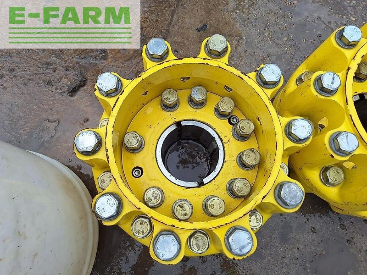 John Deere 8245R - Трактор: фото 2 John Deere 8245R - Трактор: фото 2