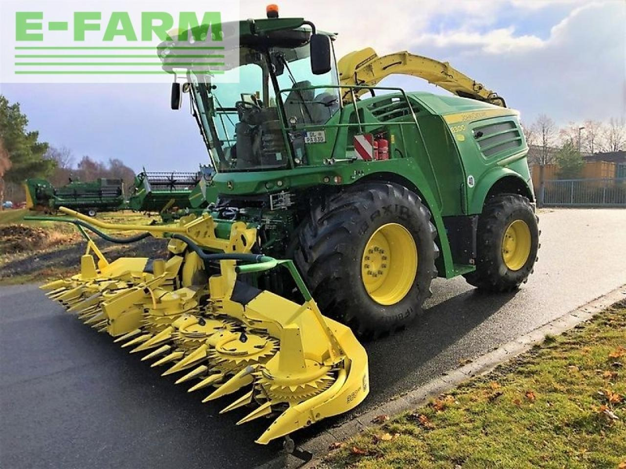 John Deere 8300i mit kemper 360plus & pu 639 - Кормоуборочный комбайн: фото 1 John Deere 8300i mit kemper 360plus & pu 639 - Кормоуборочный комбайн: фото 1