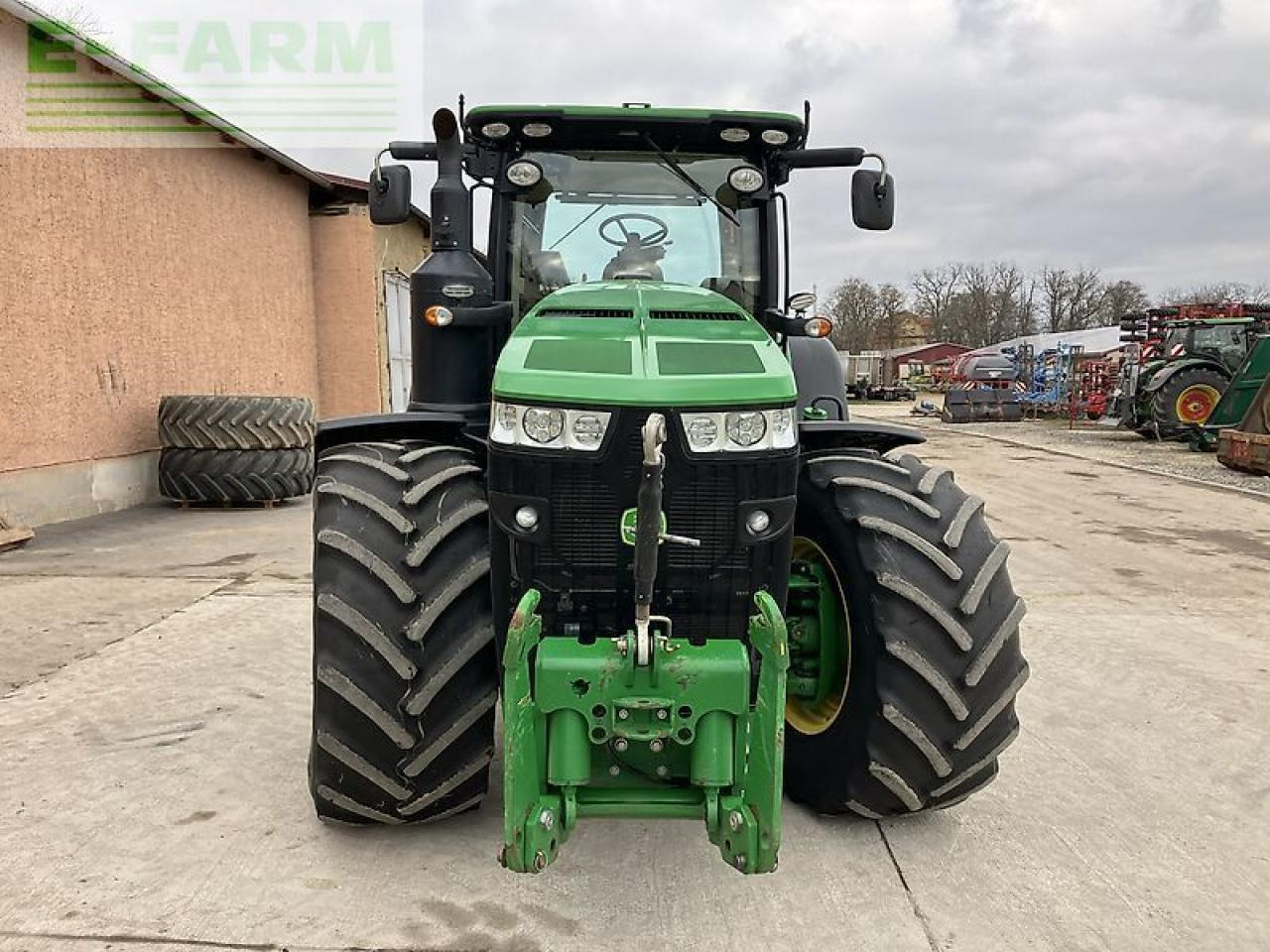John Deere 8345r *e23* - Трактор: фото 4 John Deere 8345r *e23* - Трактор: фото 4