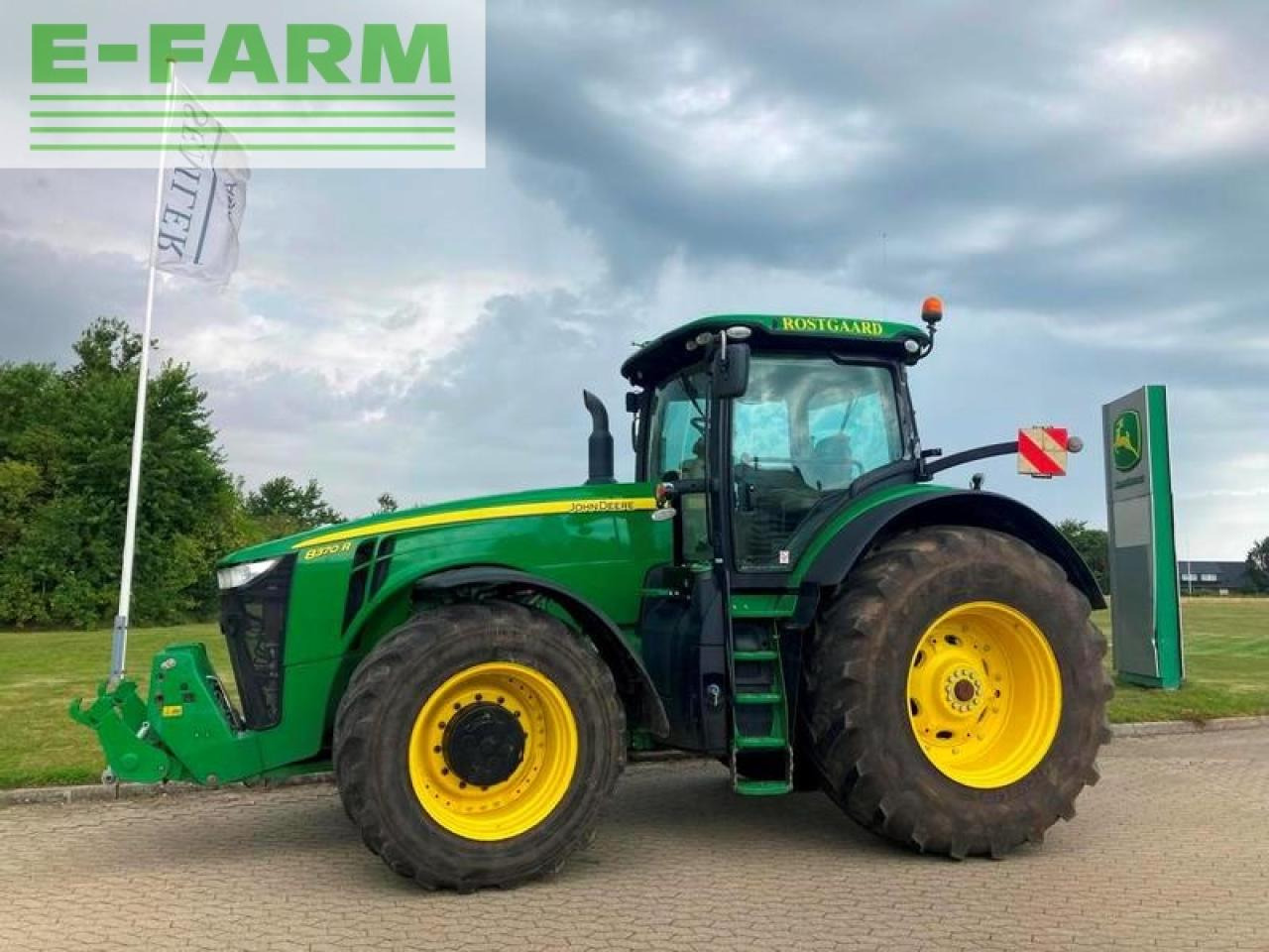 John Deere 8370r - Трактор: фото 1 John Deere 8370r - Трактор: фото 1