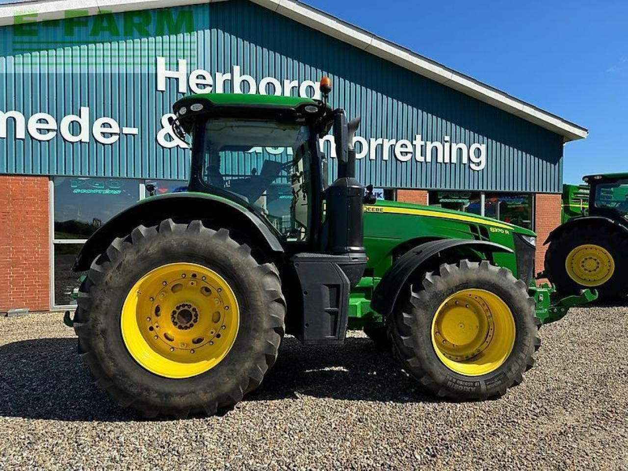 John Deere 8370r - Трактор: фото 4 John Deere 8370r - Трактор: фото 4