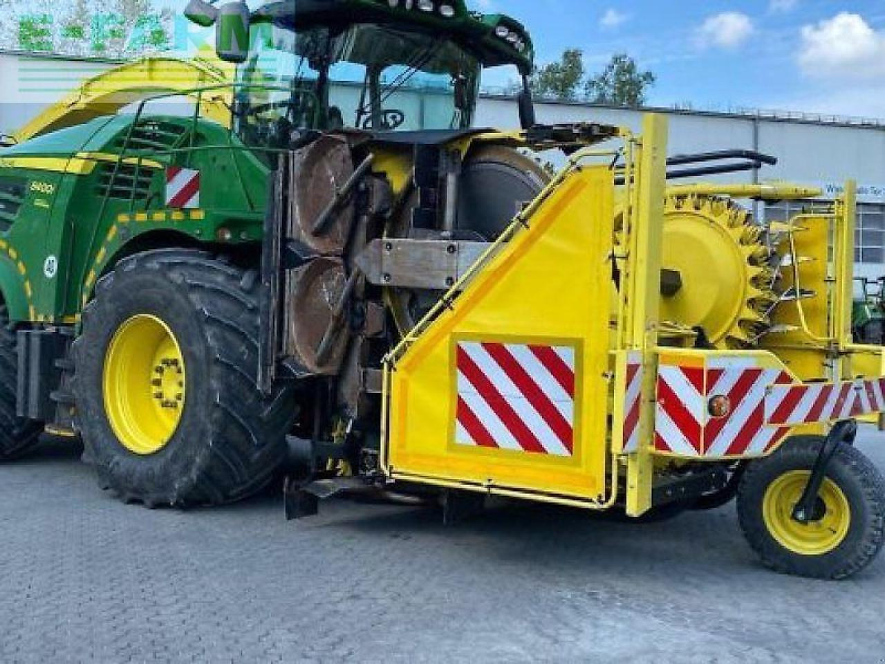 John Deere 8400i stalkbuster - Кормоуборочный комбайн: фото 1 John Deere 8400i stalkbuster - Кормоуборочный комбайн: фото 1