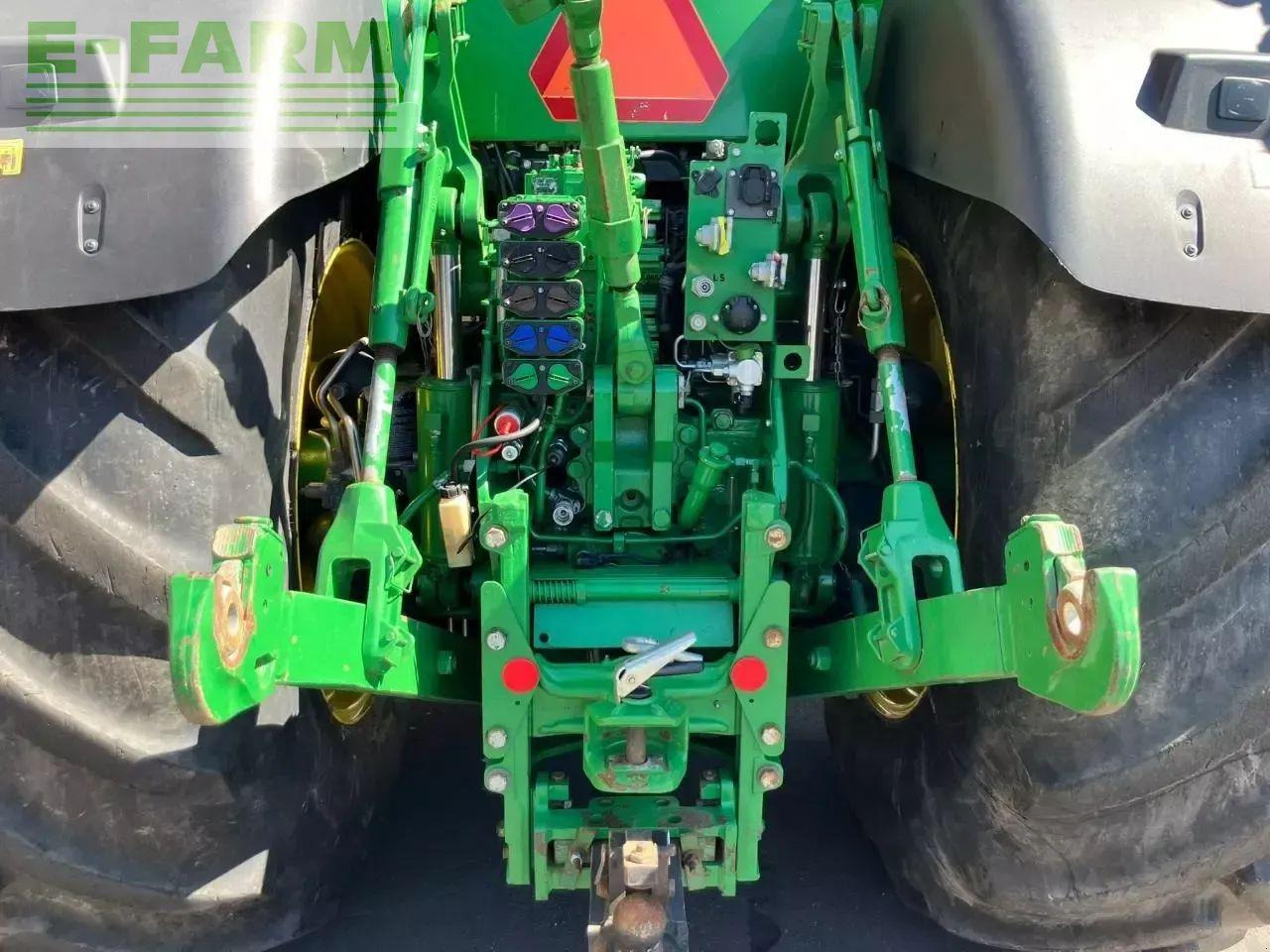 John Deere 8400r - Трактор: фото 2 John Deere 8400r - Трактор: фото 2