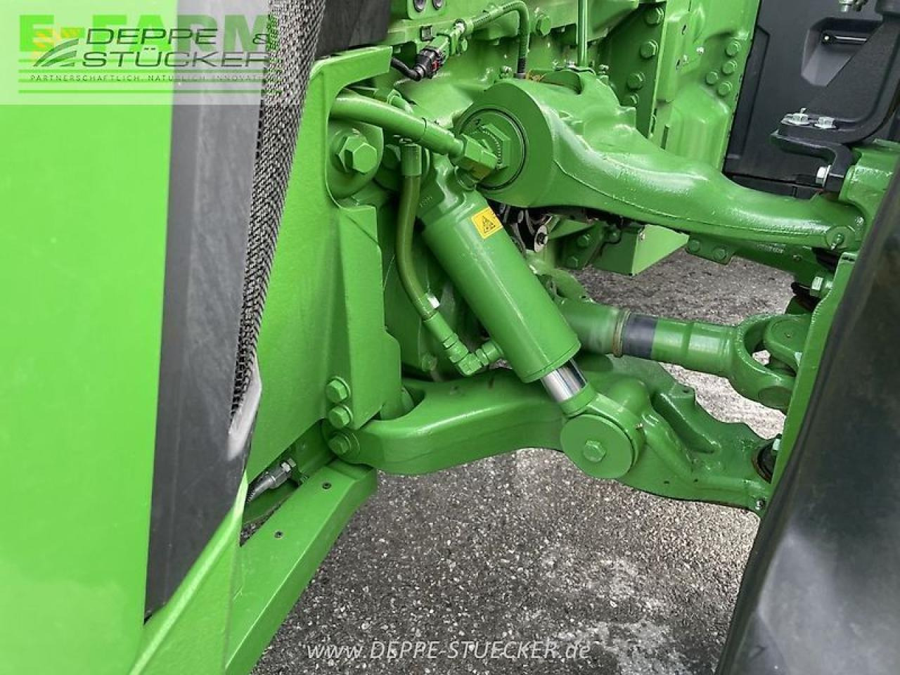 Трактор John Deere 8r 340: фото 16