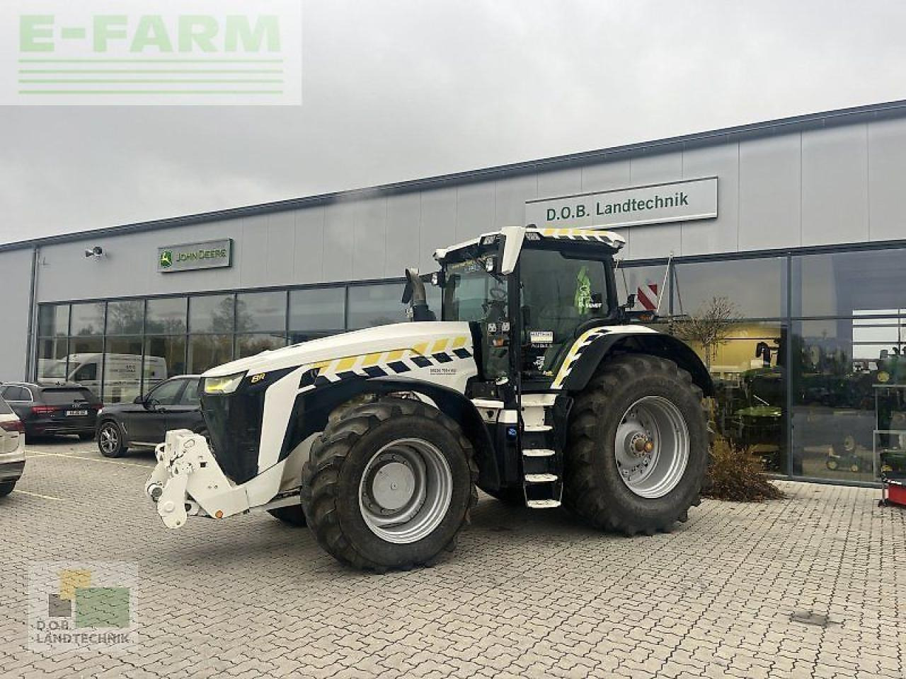 John Deere 8r 370 - Трактор: фото 1 John Deere 8r 370 - Трактор: фото 1