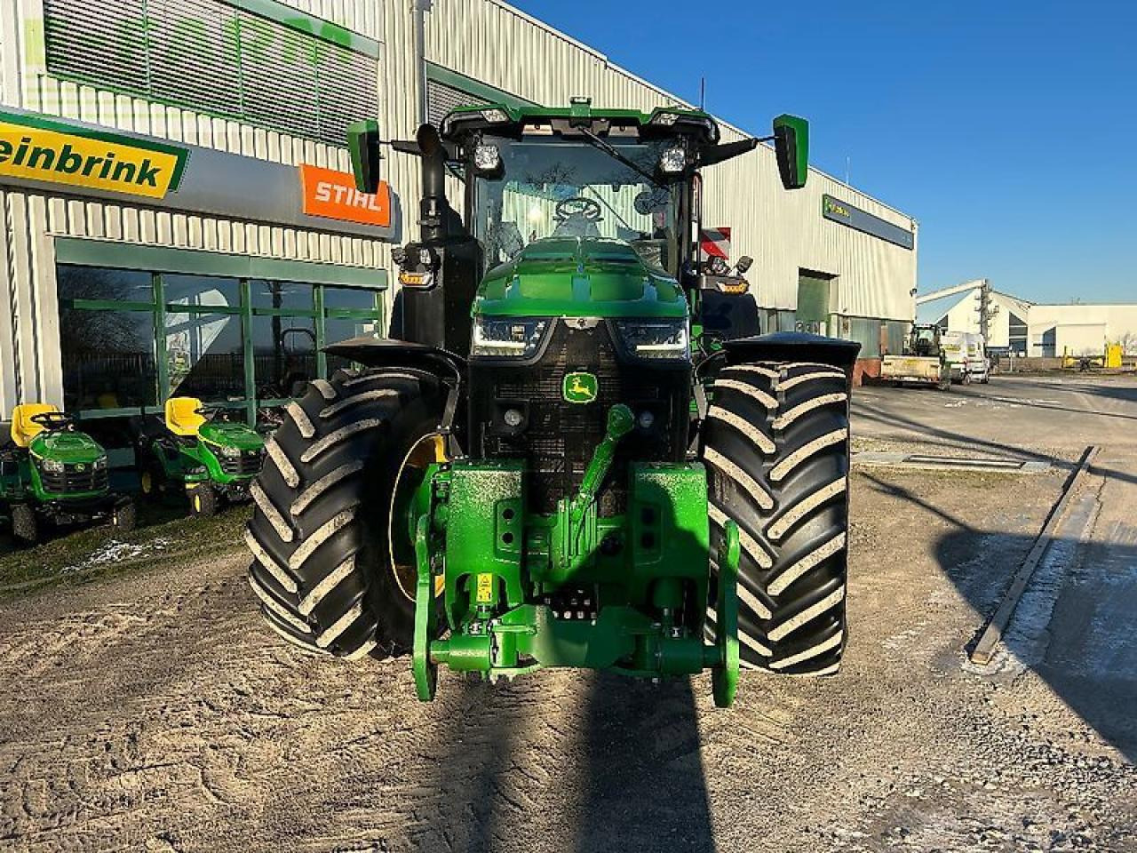 John Deere 8r370 - Трактор: фото 2 John Deere 8r370 - Трактор: фото 2