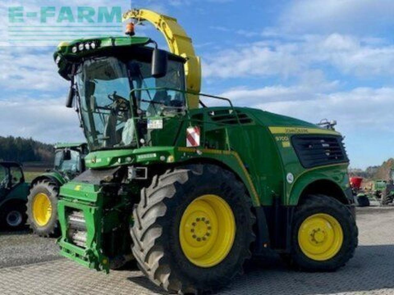 John Deere 9700i prodrive 40km/h - Кормоуборочный комбайн: фото 1 John Deere 9700i prodrive 40km/h - Кормоуборочный комбайн: фото 1