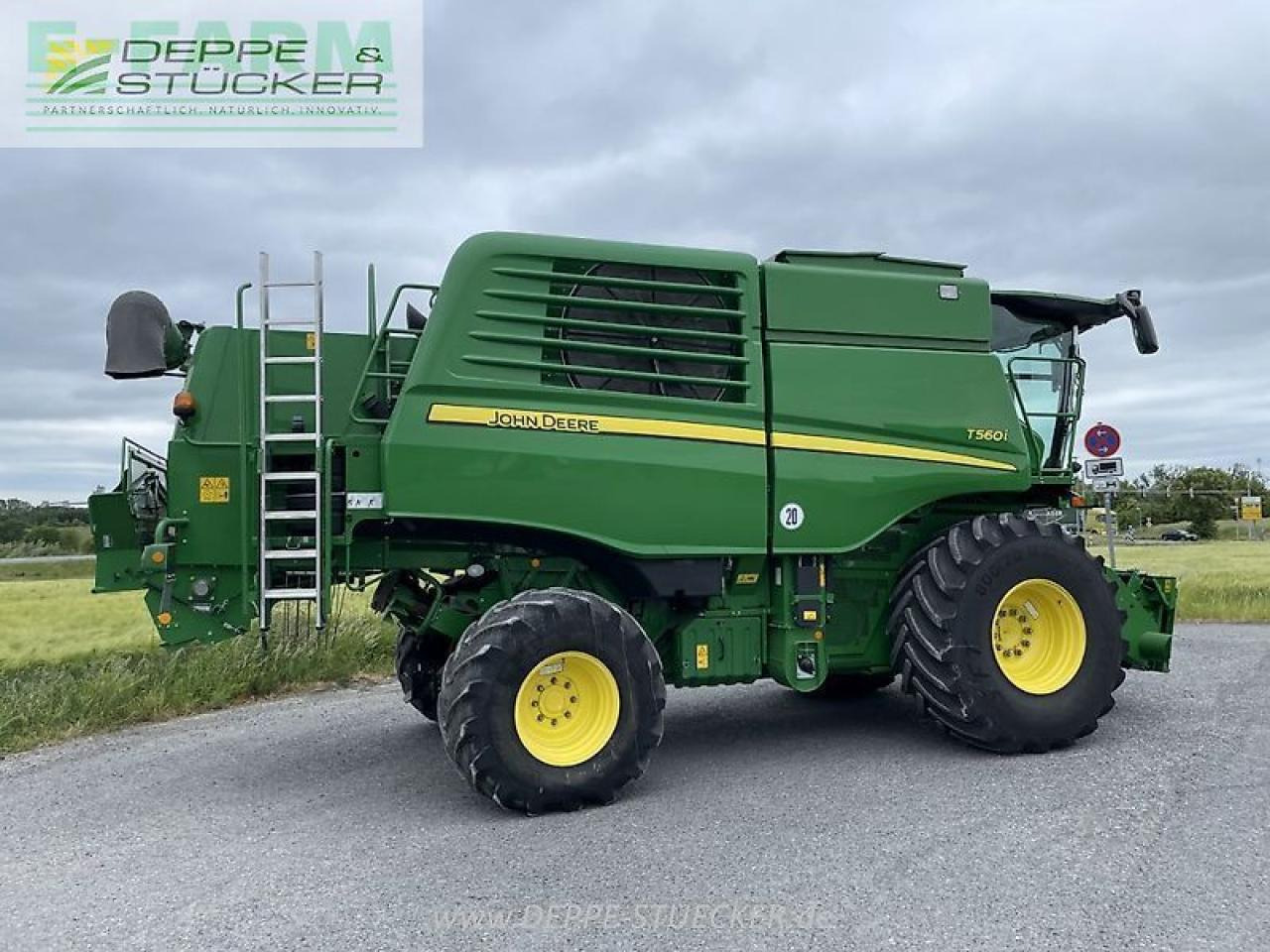 John Deere t560 mit 722pf - Зерноуборочный комбайн: фото 3 John Deere t560 mit 722pf - Зерноуборочный комбайн: фото 3