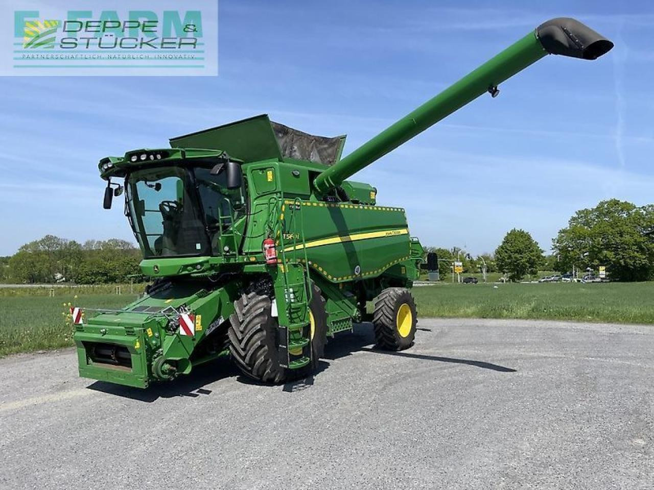 John Deere t560i hillmaster - Зерноуборочный комбайн: фото 1 John Deere t560i hillmaster - Зерноуборочный комбайн: фото 1