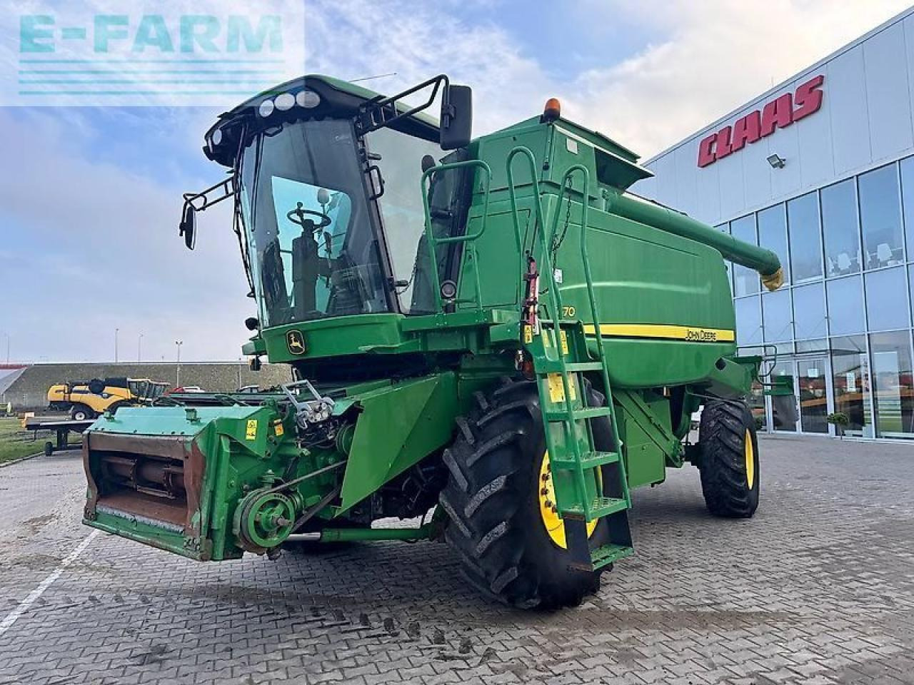 John Deere t670 - Зерноуборочный комбайн: фото 3 John Deere t670 - Зерноуборочный комбайн: фото 3
