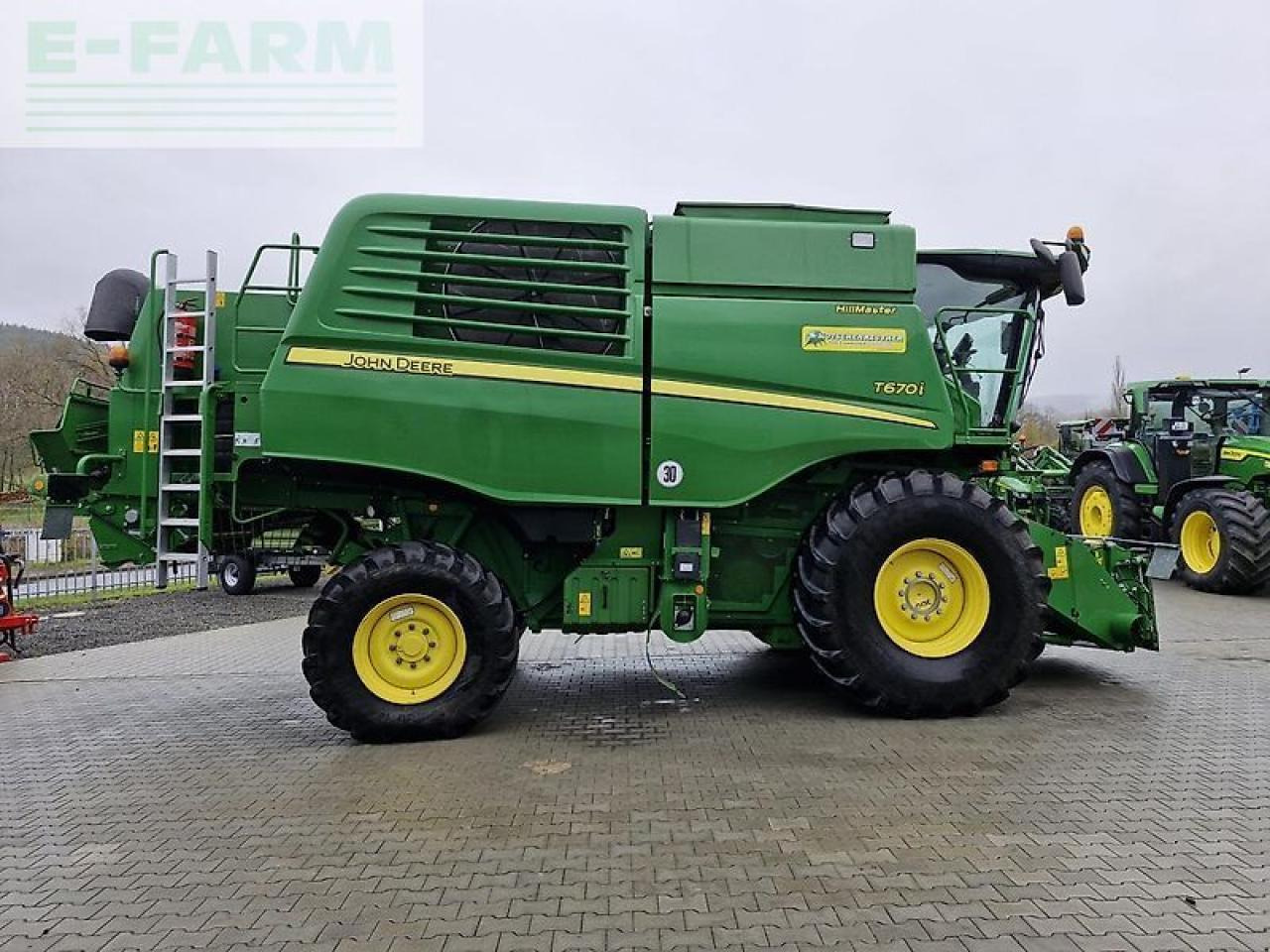 John Deere t670 hm - Зерноуборочный комбайн: фото 4 John Deere t670 hm - Зерноуборочный комбайн: фото 4