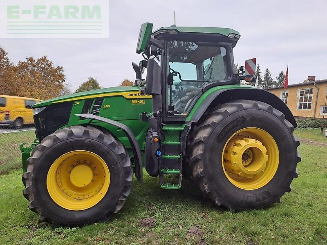 John Deere traktor 7r330 - Оборудование для кормоуборочного комбайна: фото 4 John Deere traktor 7r330 - Оборудование для кормоуборочного комбайна: фото 4