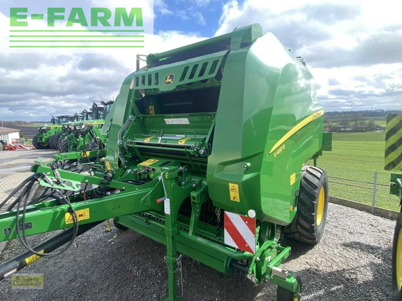 John Deere v461 r - 671 bunde - Пресс-подборщик тюковый: фото 1 John Deere v461 r - 671 bunde - Пресс-подборщик тюковый: фото 1