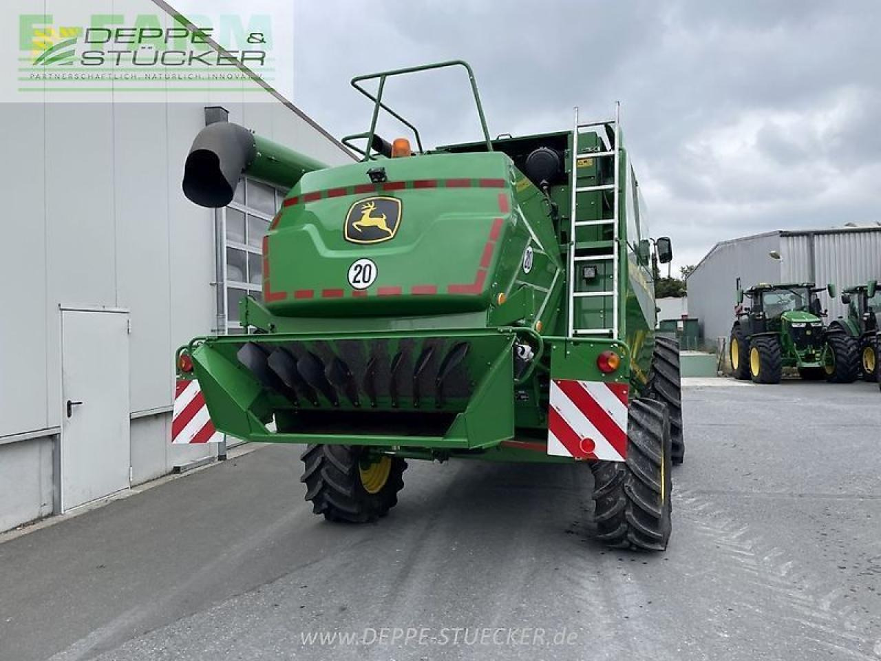 John Deere w440 mit 618 schneidwerk - Зерноуборочный комбайн: фото 3 John Deere w440 mit 618 schneidwerk - Зерноуборочный комбайн: фото 3