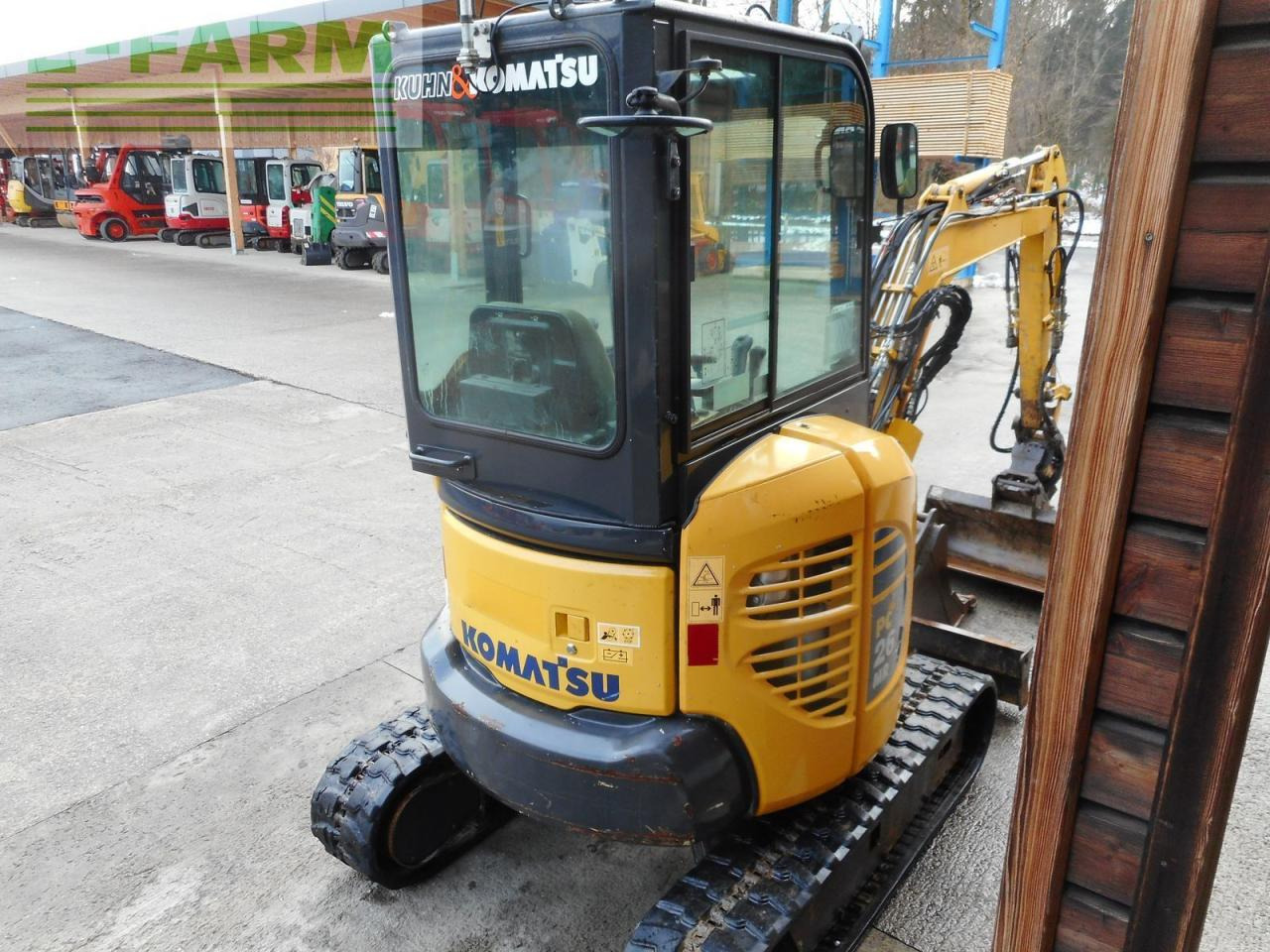 Komatsu pc 26mr-3 ( 2.710kg ) mit powertilt - Мини-экскаватор: фото 4 Komatsu pc 26mr-3 ( 2.710kg ) mit powertilt - Мини-экскаватор: фото 4