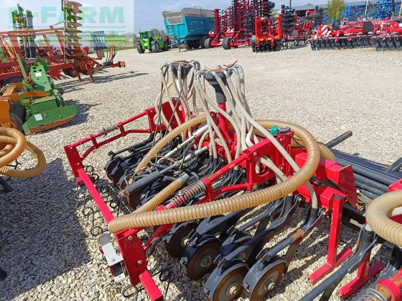 Сеялка точного высева Kongskilde ns1500 + ligne de semis repliable 4m50: фото 9 Сеялка точного высева Kongskilde ns1500 + ligne de semis repliable 4m50: фото 9