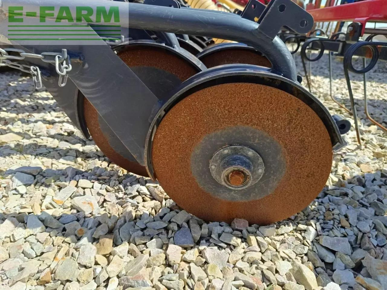 Сеялка точного высева Kongskilde ns1500 + ligne de semis repliable 4m50: фото 7 Сеялка точного высева Kongskilde ns1500 + ligne de semis repliable 4m50: фото 7