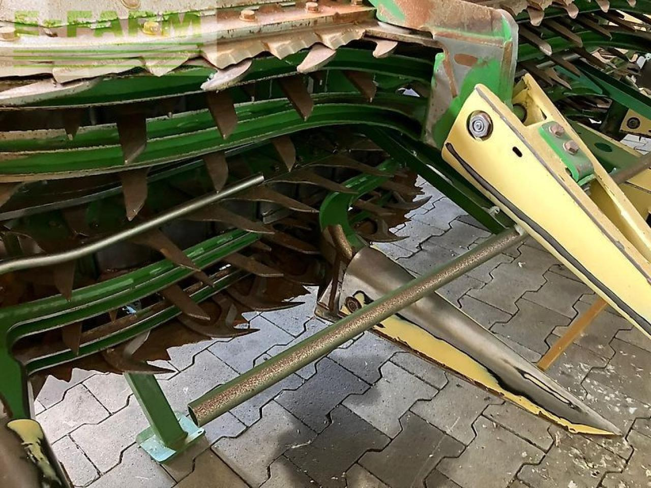 Krone easycollect 750-3 - Оборудование для кормоуборочного комбайна: фото 4 Krone easycollect 750-3 - Оборудование для кормоуборочного комбайна: фото 4