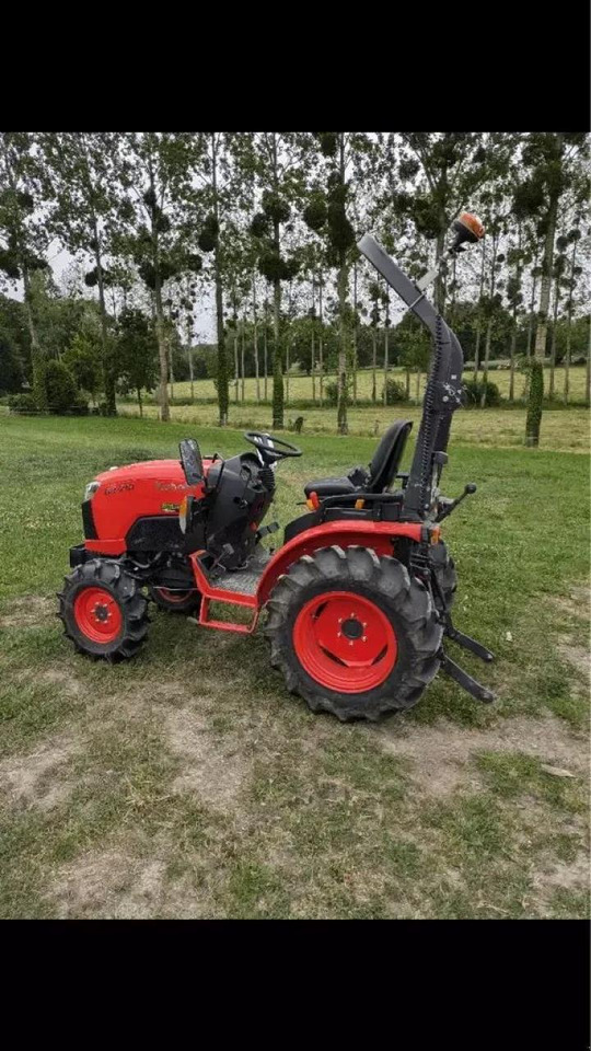 Kubota b2-261 - Трактор: фото 3 Kubota b2-261 - Трактор: фото 3