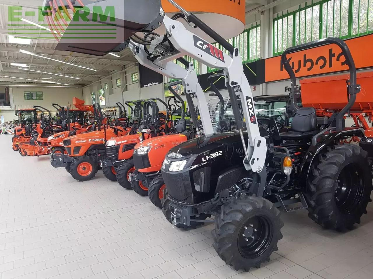 Трактор Kubota l1-382 hydrostat-sonderfarbe: фото 6