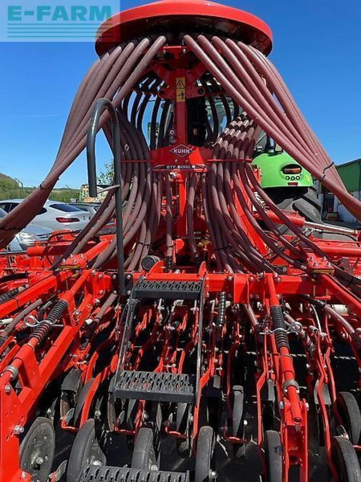 Kuhn drillkombi btf 5000 r mit fronttank und kreiselegge - Сеялка: фото 2 Kuhn drillkombi btf 5000 r mit fronttank und kreiselegge - Сеялка: фото 2