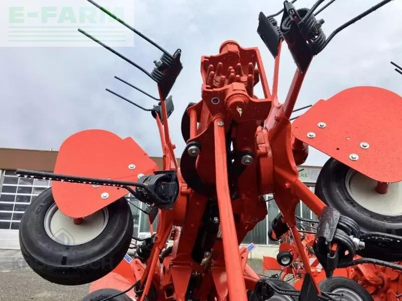 Сеноворошилка Kuhn gf 10803 t: фото 8 Сеноворошилка Kuhn gf 10803 t: фото 8