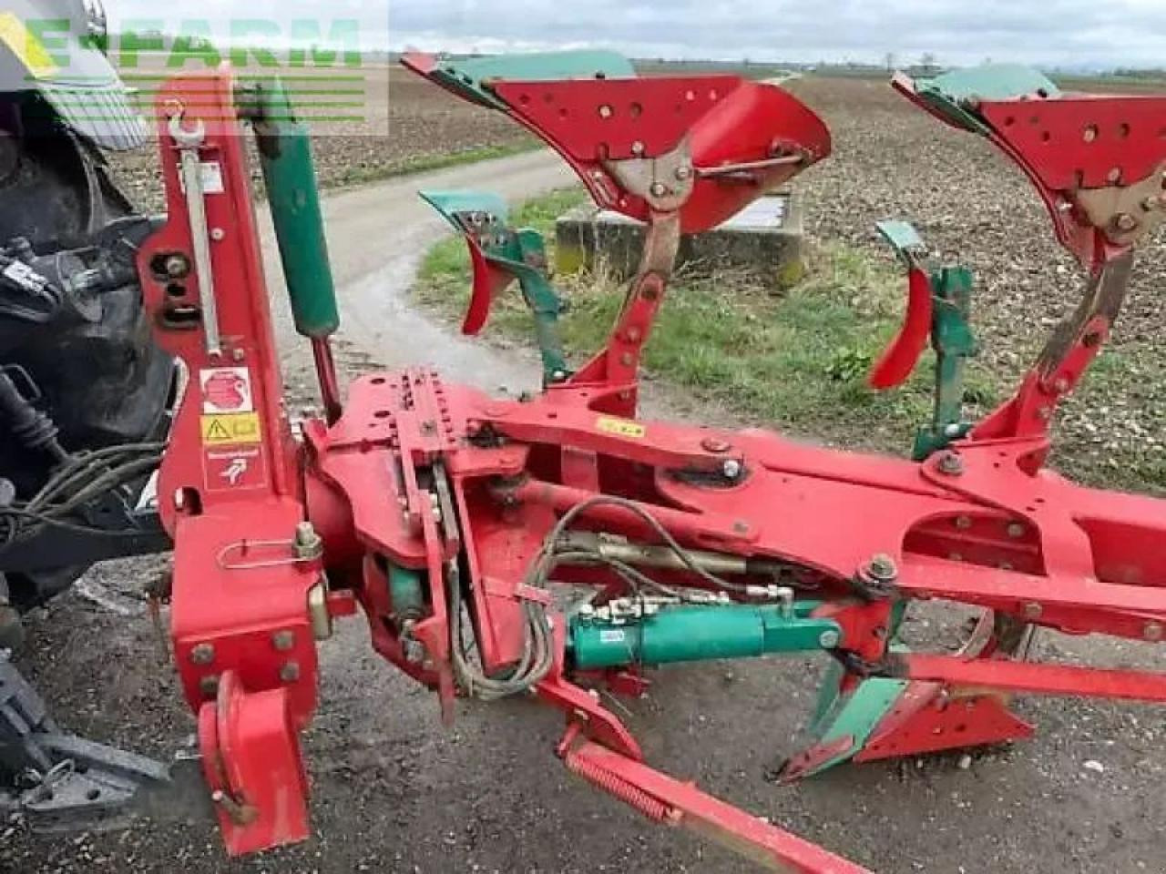 Kverneland lb 6 corps - Плуг: фото 3 Kverneland lb 6 corps - Плуг: фото 3