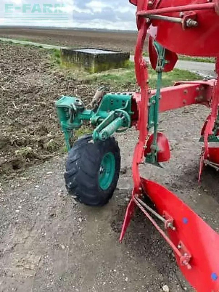 Kverneland lb 6 corps - Плуг: фото 5 Kverneland lb 6 corps - Плуг: фото 5