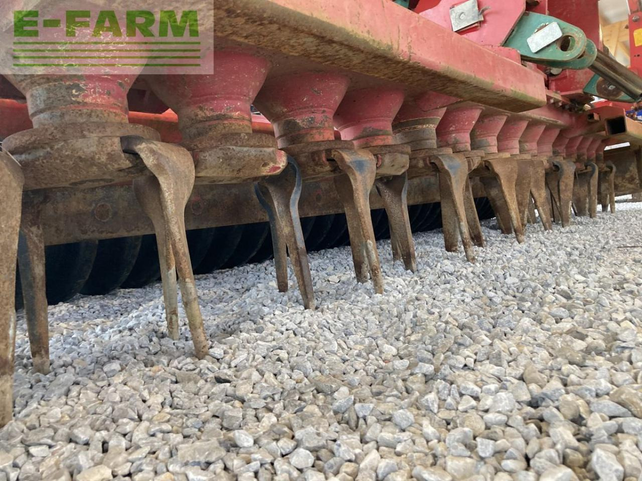 Kverneland ngs 101 mit kuhn venta lc 4000 - Посевной комплекс: фото 2 Kverneland ngs 101 mit kuhn venta lc 4000 - Посевной комплекс: фото 2