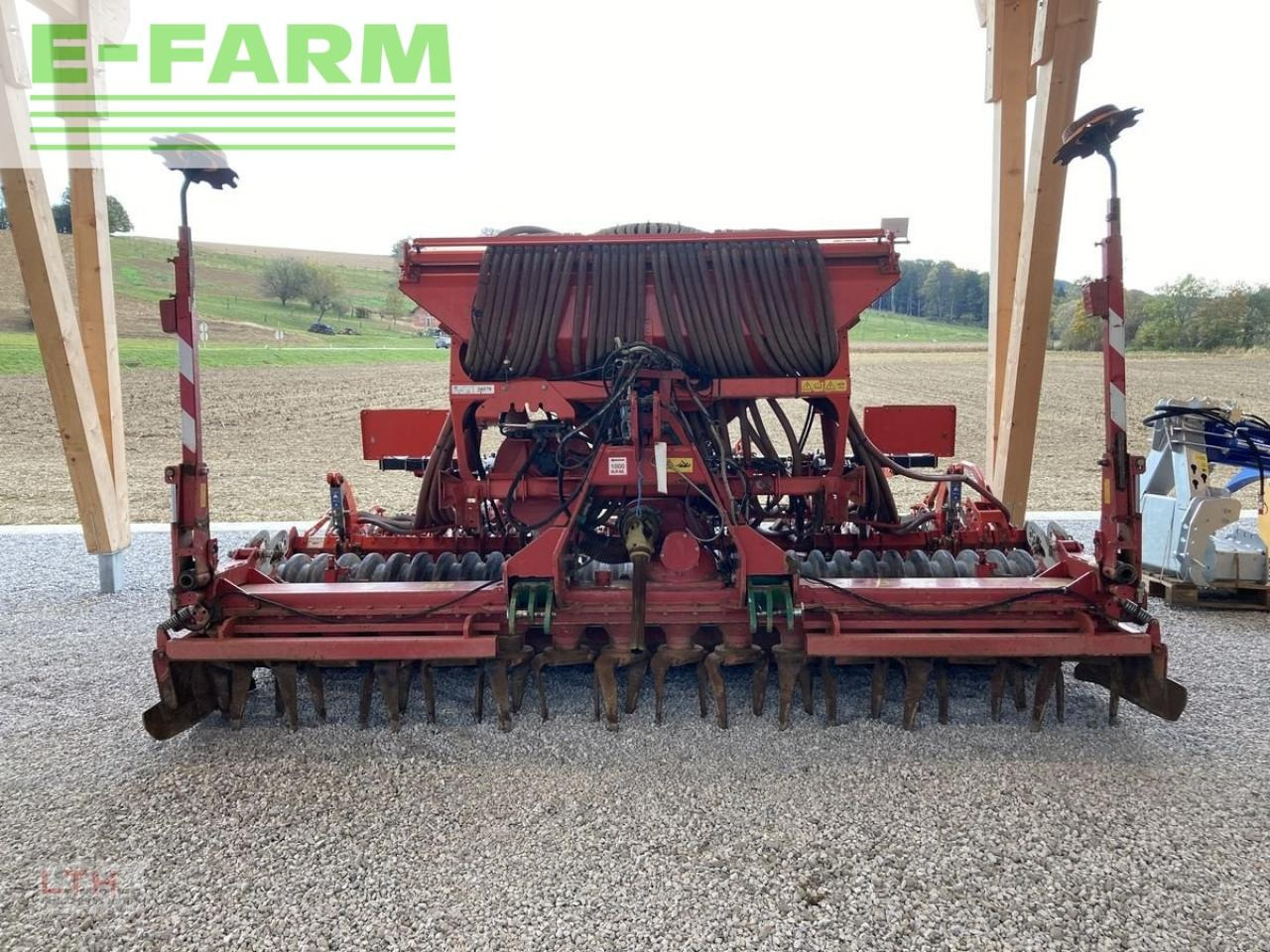 Kverneland ngs 101 mit kuhn venta lc 4000 - Посевной комплекс: фото 4 Kverneland ngs 101 mit kuhn venta lc 4000 - Посевной комплекс: фото 4
