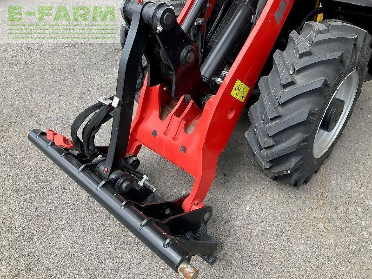 Manitou mla 4-50 - Мини-экскаватор: фото 5 Manitou mla 4-50 - Мини-экскаватор: фото 5