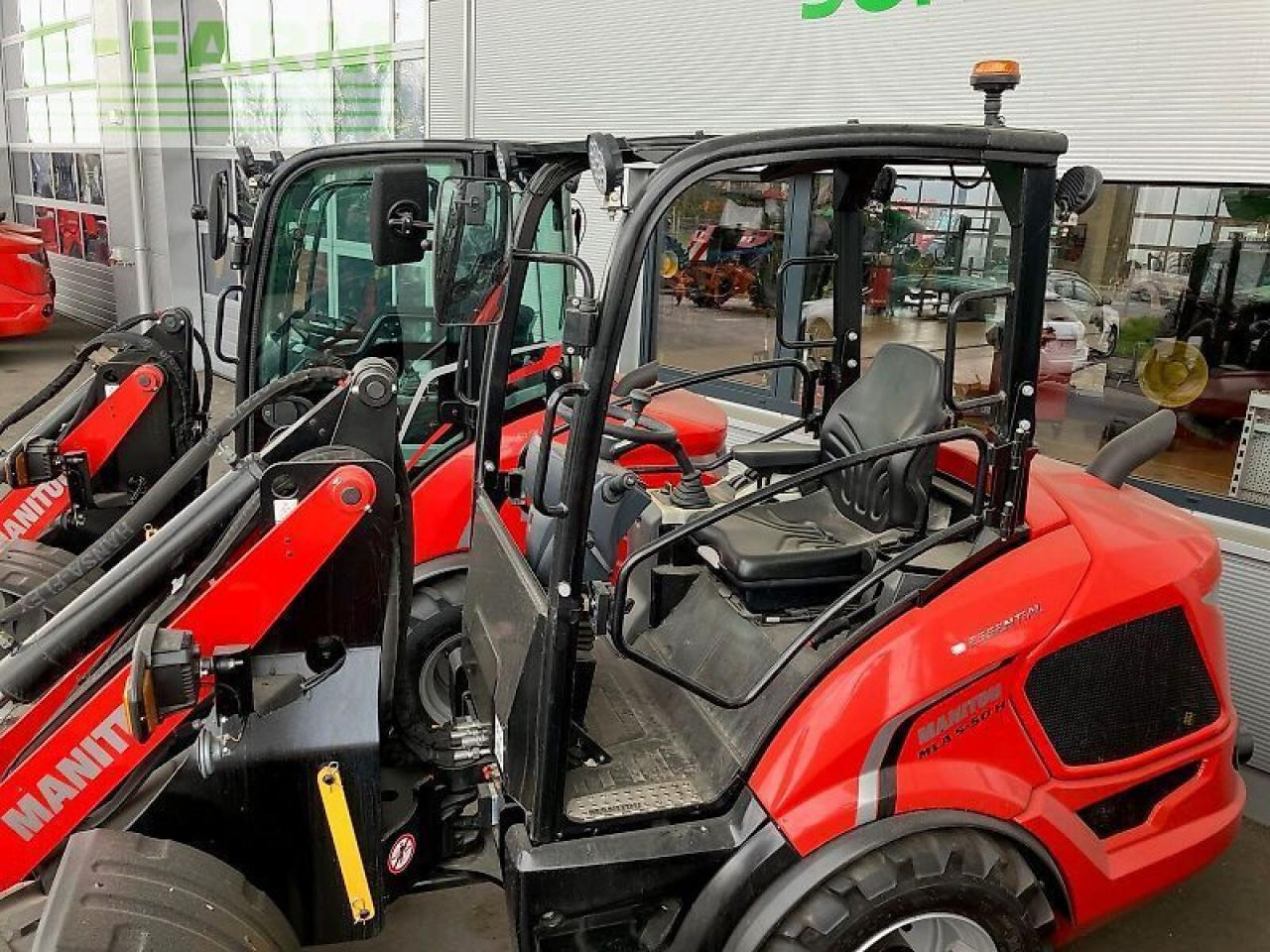 Manitou mla 5-50 - Мини-экскаватор: фото 5 Manitou mla 5-50 - Мини-экскаватор: фото 5