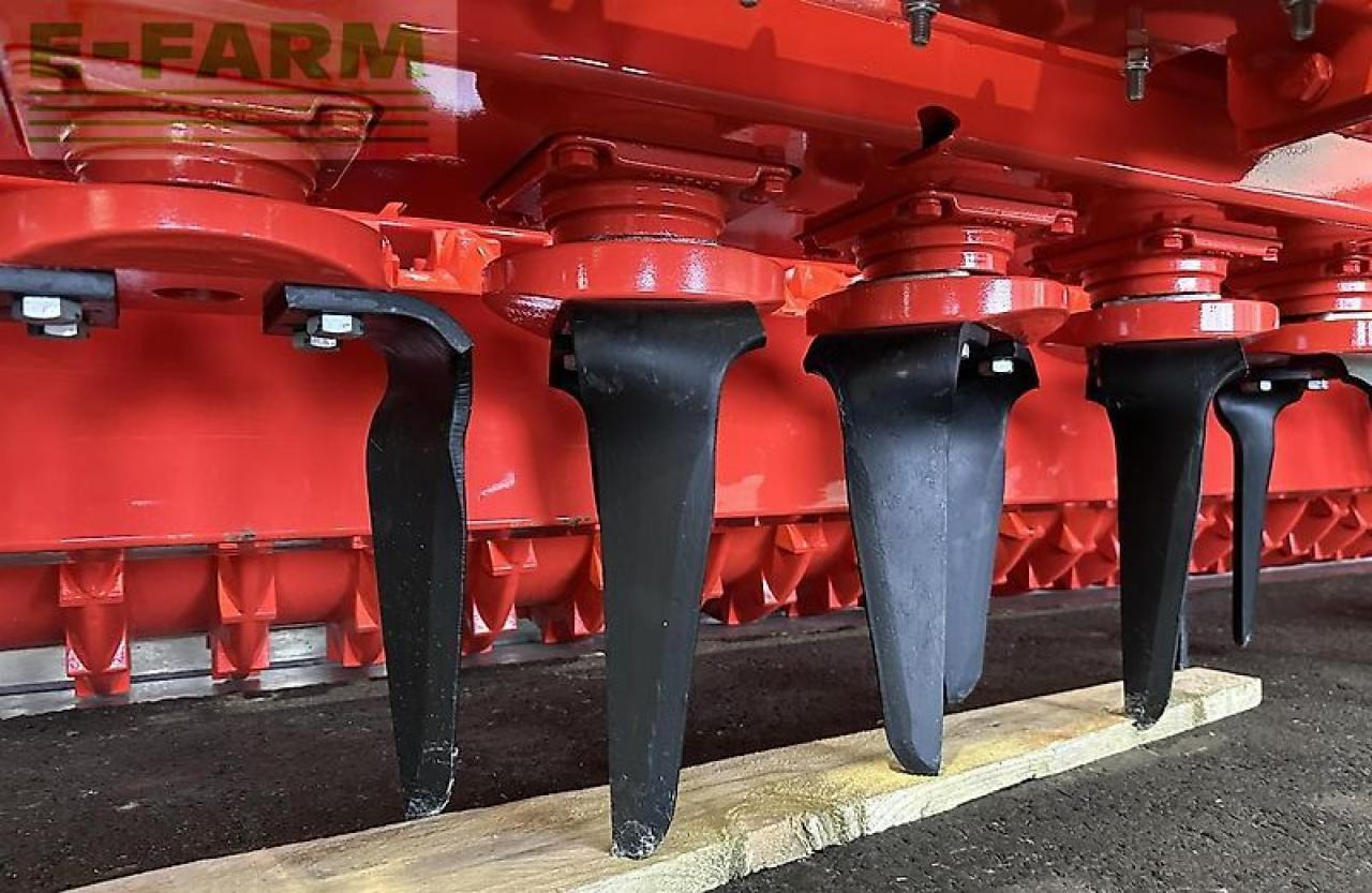Maschio dama 300 24 corex+ + dm-classic 3000 scm - Сеялка: фото 5 Maschio dama 300 24 corex+ + dm-classic 3000 scm - Сеялка: фото 5