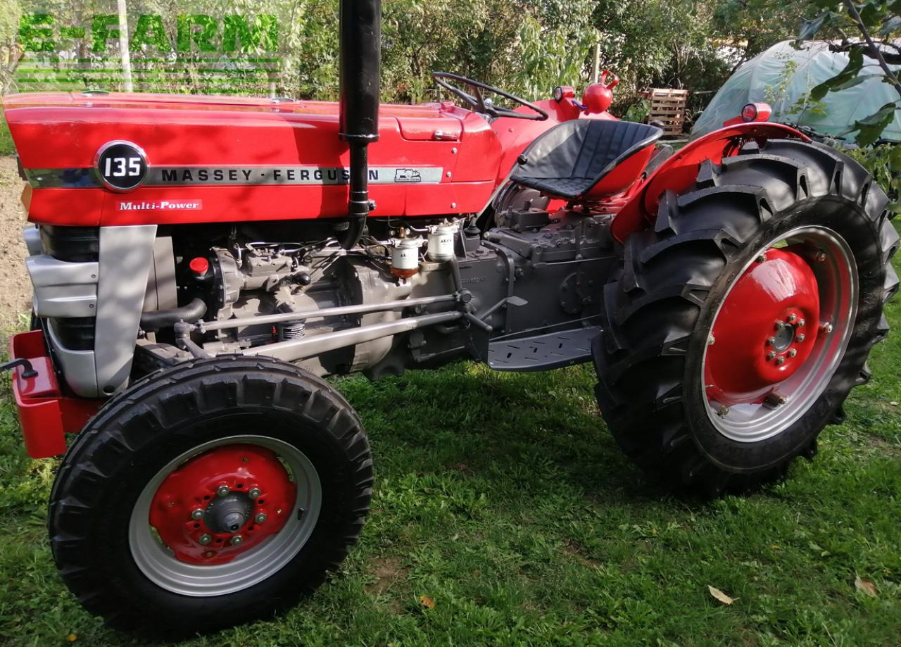 Massey Ferguson 135 - Трактор: фото 1 Massey Ferguson 135 - Трактор: фото 1