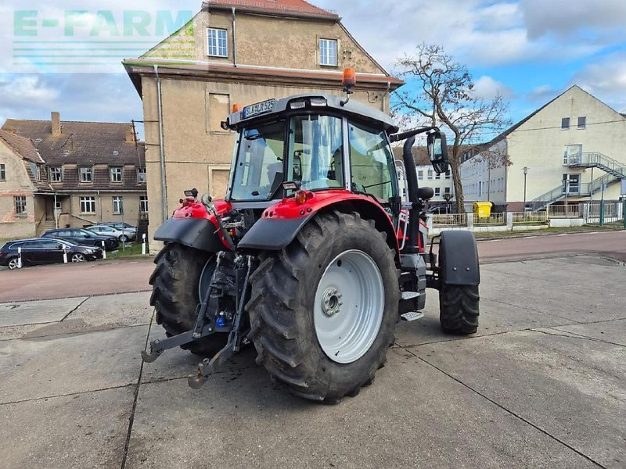 Massey Ferguson 5s.125 dyna-4 ess - Трактор: фото 2 Massey Ferguson 5s.125 dyna-4 ess - Трактор: фото 2