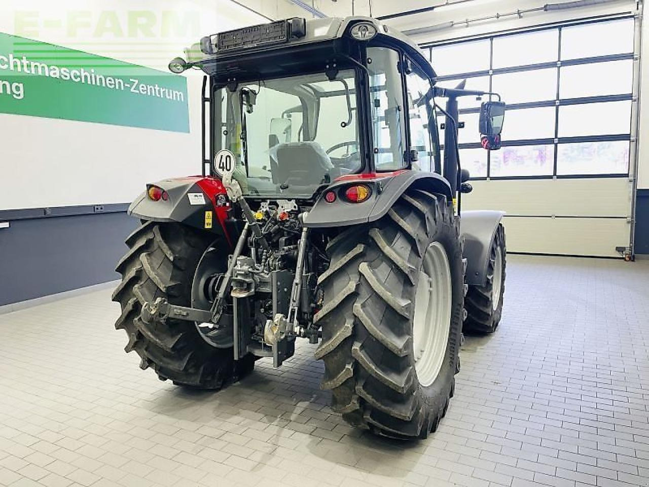 Massey Ferguson dyna-2 essential - Трактор: фото 5 Massey Ferguson dyna-2 essential - Трактор: фото 5