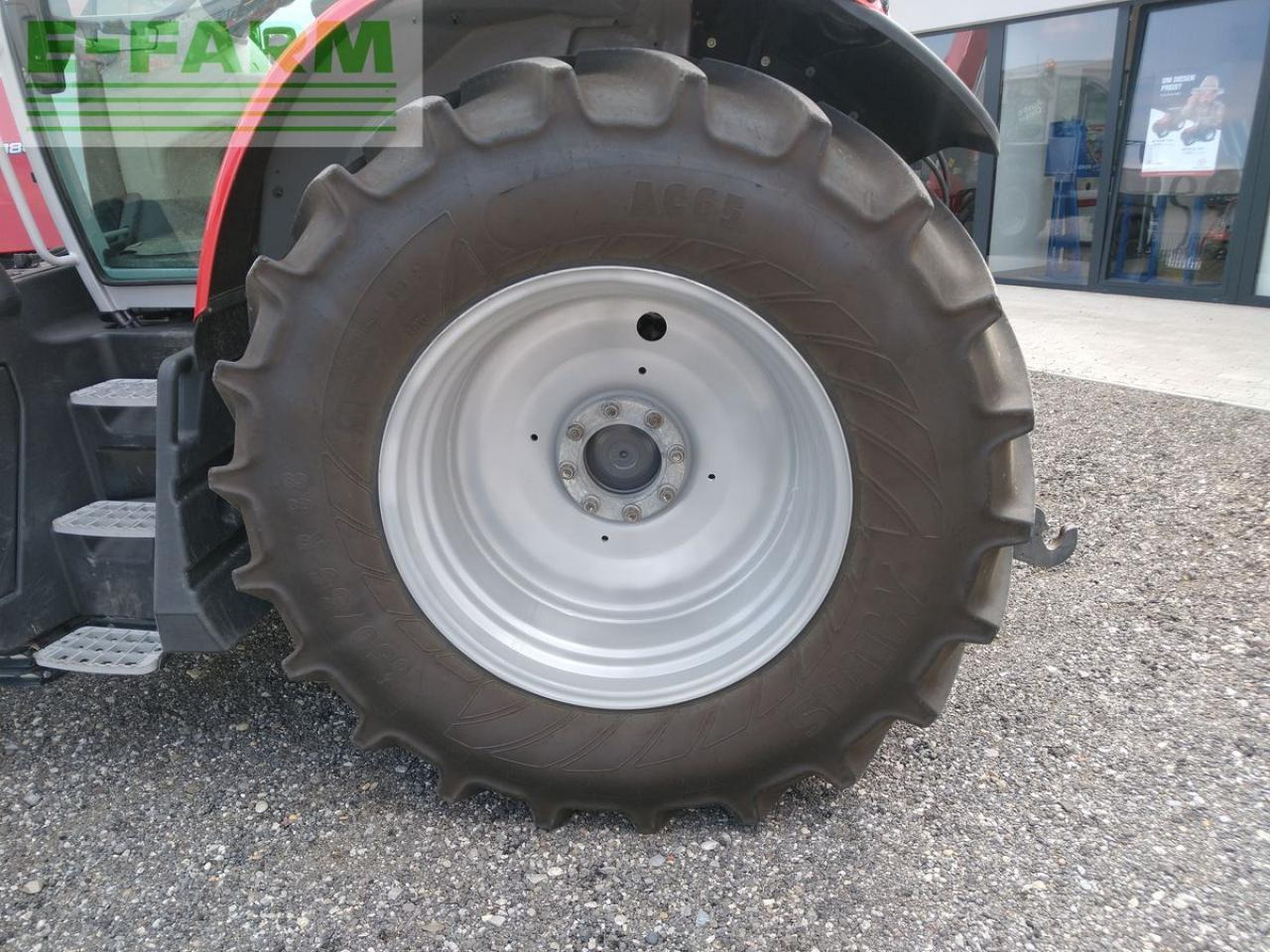 Massey Ferguson mf 6s.180 dyna-vt exclusive Exclusive - Трактор: фото 5 Massey Ferguson mf 6s.180 dyna-vt exclusive Exclusive - Трактор: фото 5