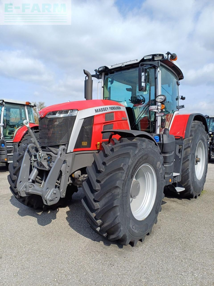 Massey Ferguson mf 8s.225 - Трактор: фото 1 Massey Ferguson mf 8s.225 - Трактор: фото 1