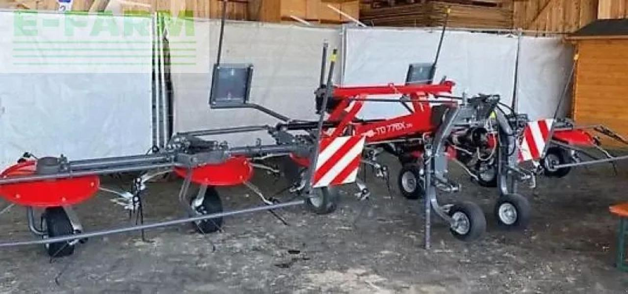 Massey Ferguson td 776 x - Сеноворошилка: фото 1 Massey Ferguson td 776 x - Сеноворошилка: фото 1