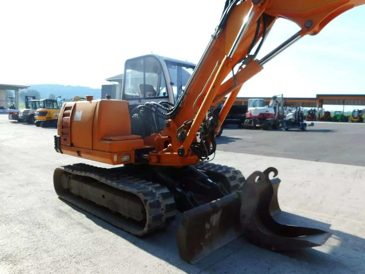 Neuson 8002rd ( 7.900kg ) hydr. sw + verstellausleger - Мини-экскаватор: фото 4 Neuson 8002rd ( 7.900kg ) hydr. sw + verstellausleger - Мини-экскаватор: фото 4