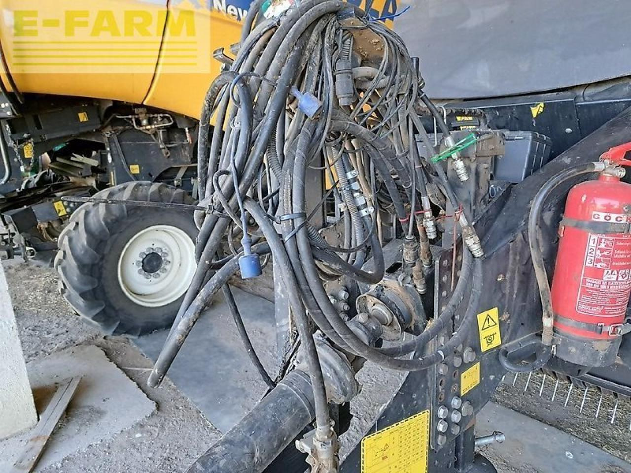 Пресс-подборщик тюковый New Holland bb 1290 r: фото 11 Пресс-подборщик тюковый New Holland bb 1290 r: фото 11