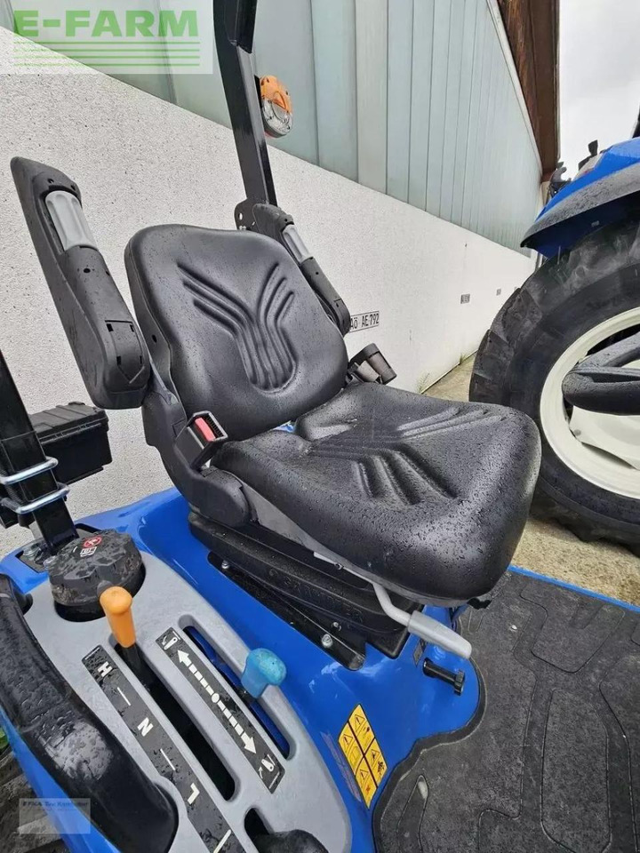 New Holland boomer 25 c C - Трактор: фото 3 New Holland boomer 25 c C - Трактор: фото 3