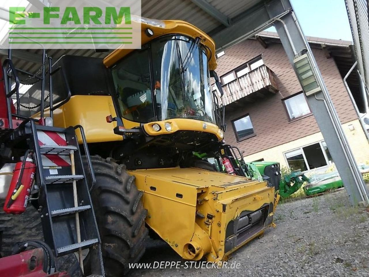 New Holland cr 9090 elevation - Зерноуборочный комбайн: фото 2 New Holland cr 9090 elevation - Зерноуборочный комбайн: фото 2