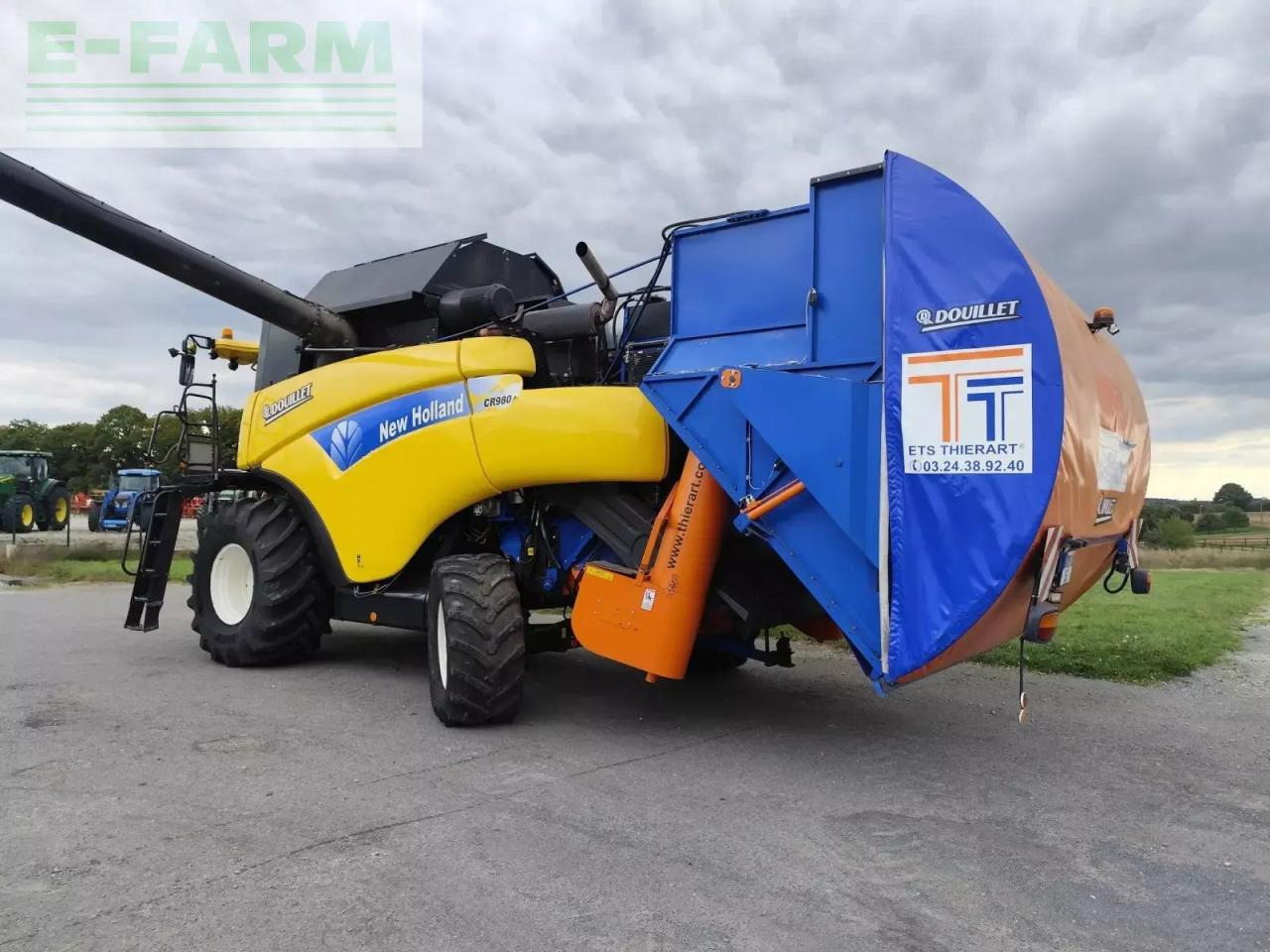 New Holland cr980z - Зерноуборочный комбайн: фото 4 New Holland cr980z - Зерноуборочный комбайн: фото 4