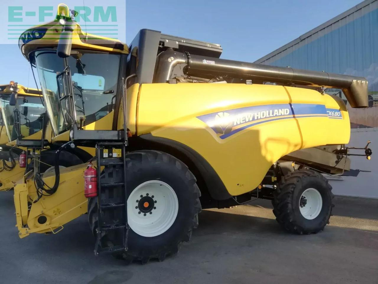 New Holland cx 6.80 - Зерноуборочный комбайн: фото 2 New Holland cx 6.80 - Зерноуборочный комбайн: фото 2