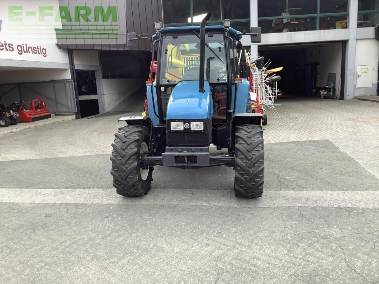 New Holland l 65 dt / 4835 de luxe - Трактор: фото 2 New Holland l 65 dt / 4835 de luxe - Трактор: фото 2