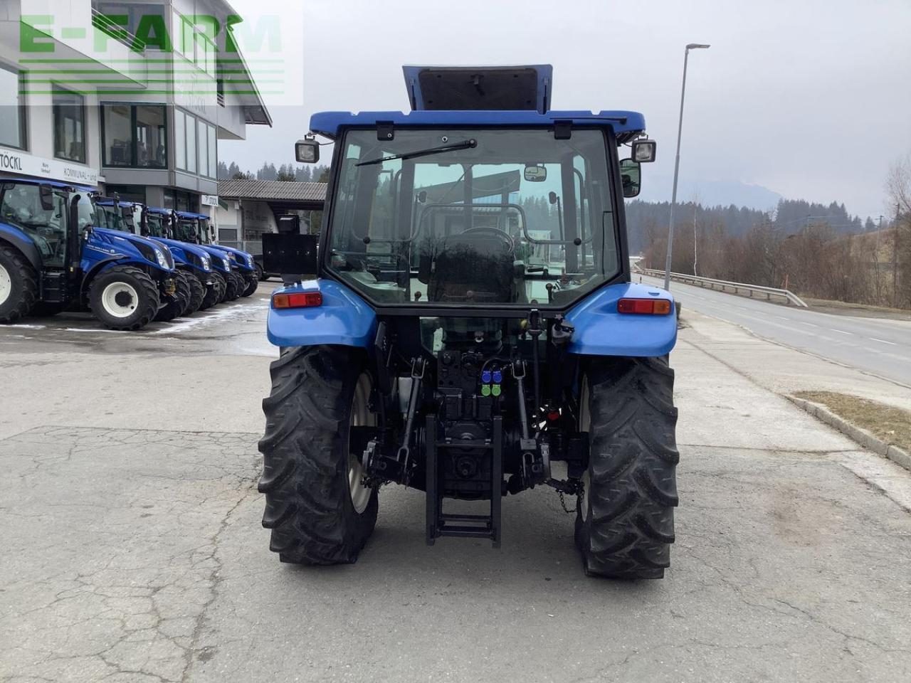 New Holland l 65 dt / 4835 de luxe - Трактор: фото 4 New Holland l 65 dt / 4835 de luxe - Трактор: фото 4