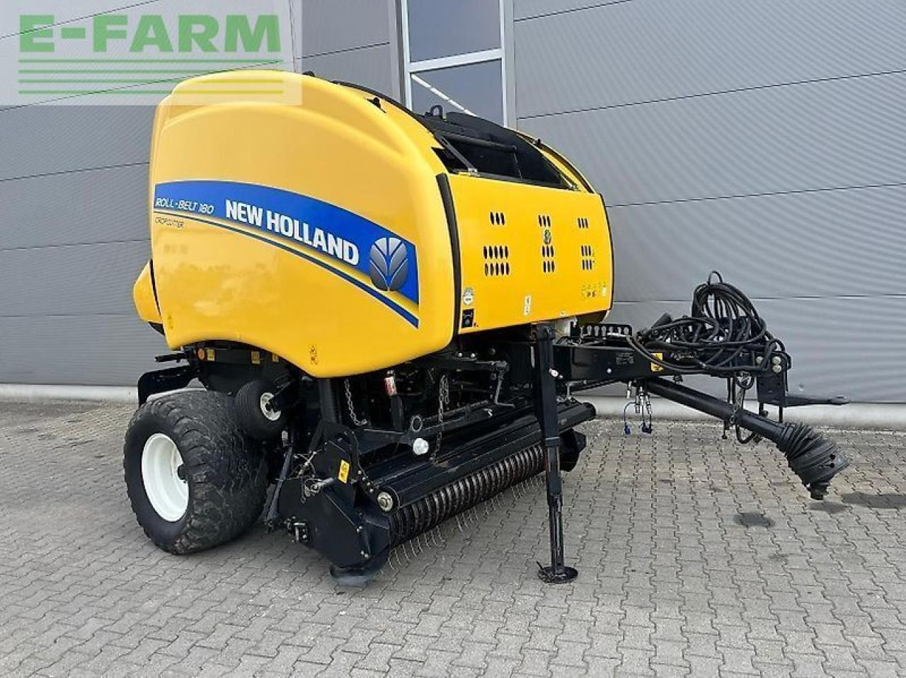 New Holland rb 180 c - Пресс-подборщик тюковый: фото 1 New Holland rb 180 c - Пресс-подборщик тюковый: фото 1