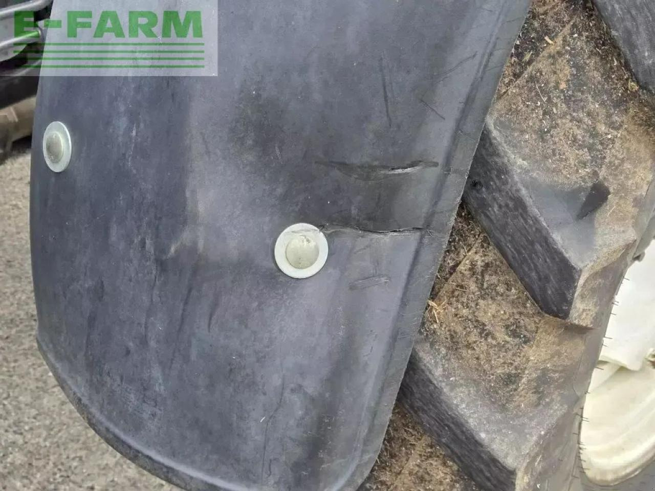 New Holland t.6 155 dc - Трактор: фото 5 New Holland t.6 155 dc - Трактор: фото 5